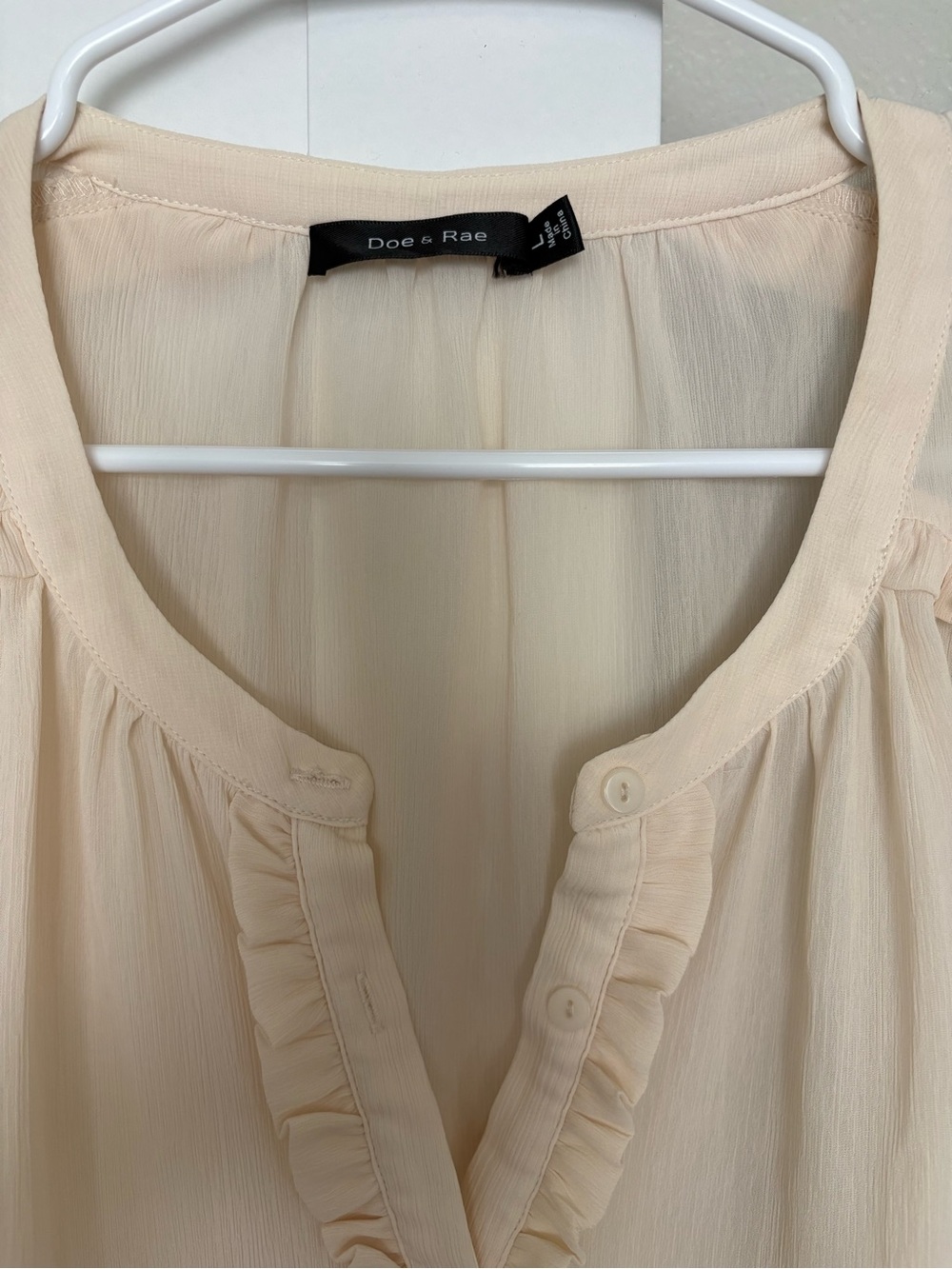 Doe and Rae Light Cream Ruffle Button-Front Women's Blouse - Picture 2 of 4